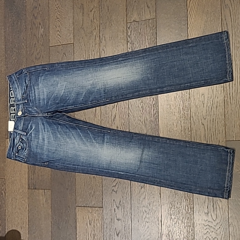 BNWT Women's Jeans 27